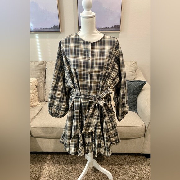 Gianni Bini Charlie Plaid Button Front Crew Neck Long Sleeve Dress - Picture 3 of 9